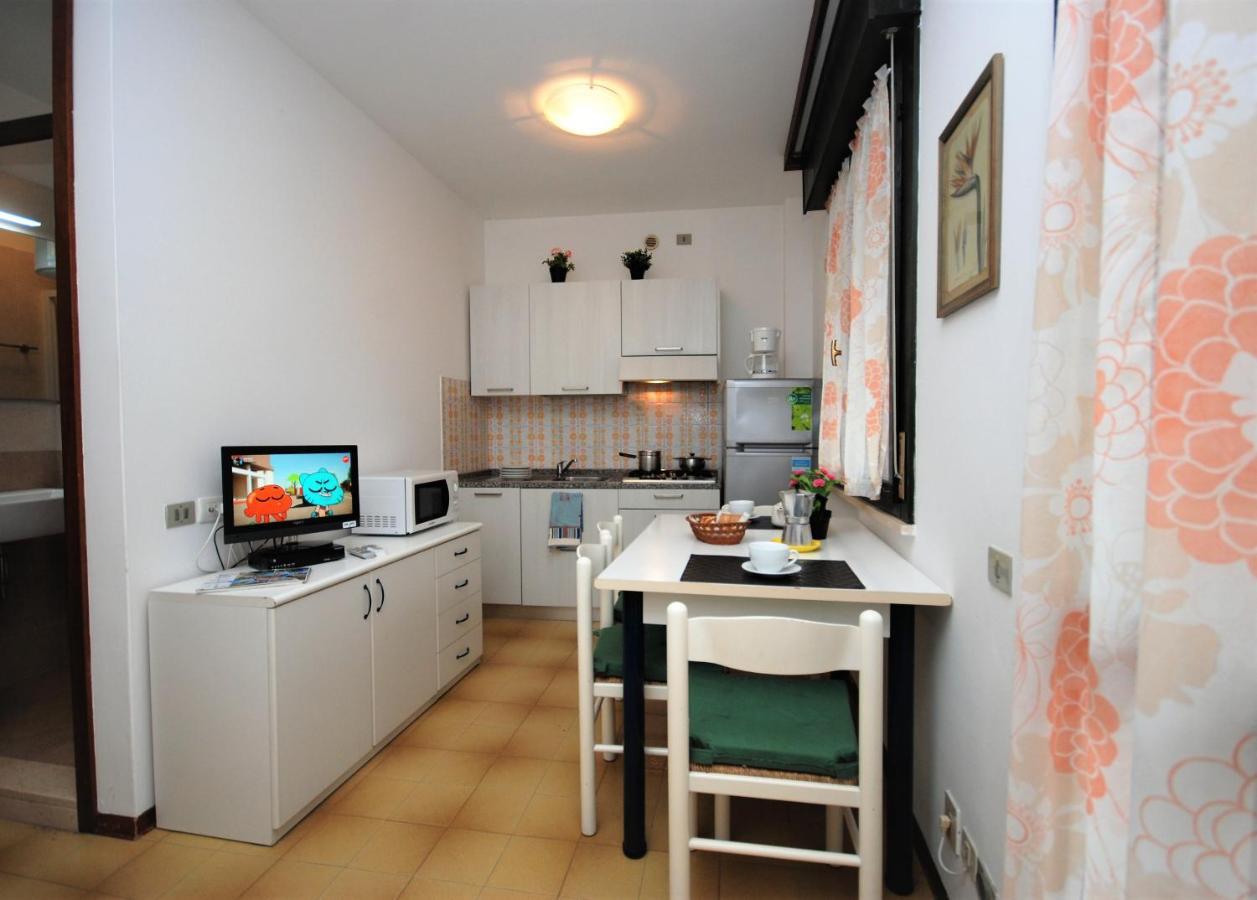 Residenza La Meridiana Lignano Sabbiadoro Eksteriør billede