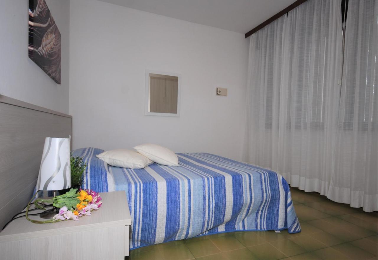 Residenza La Meridiana Lignano Sabbiadoro Eksteriør billede